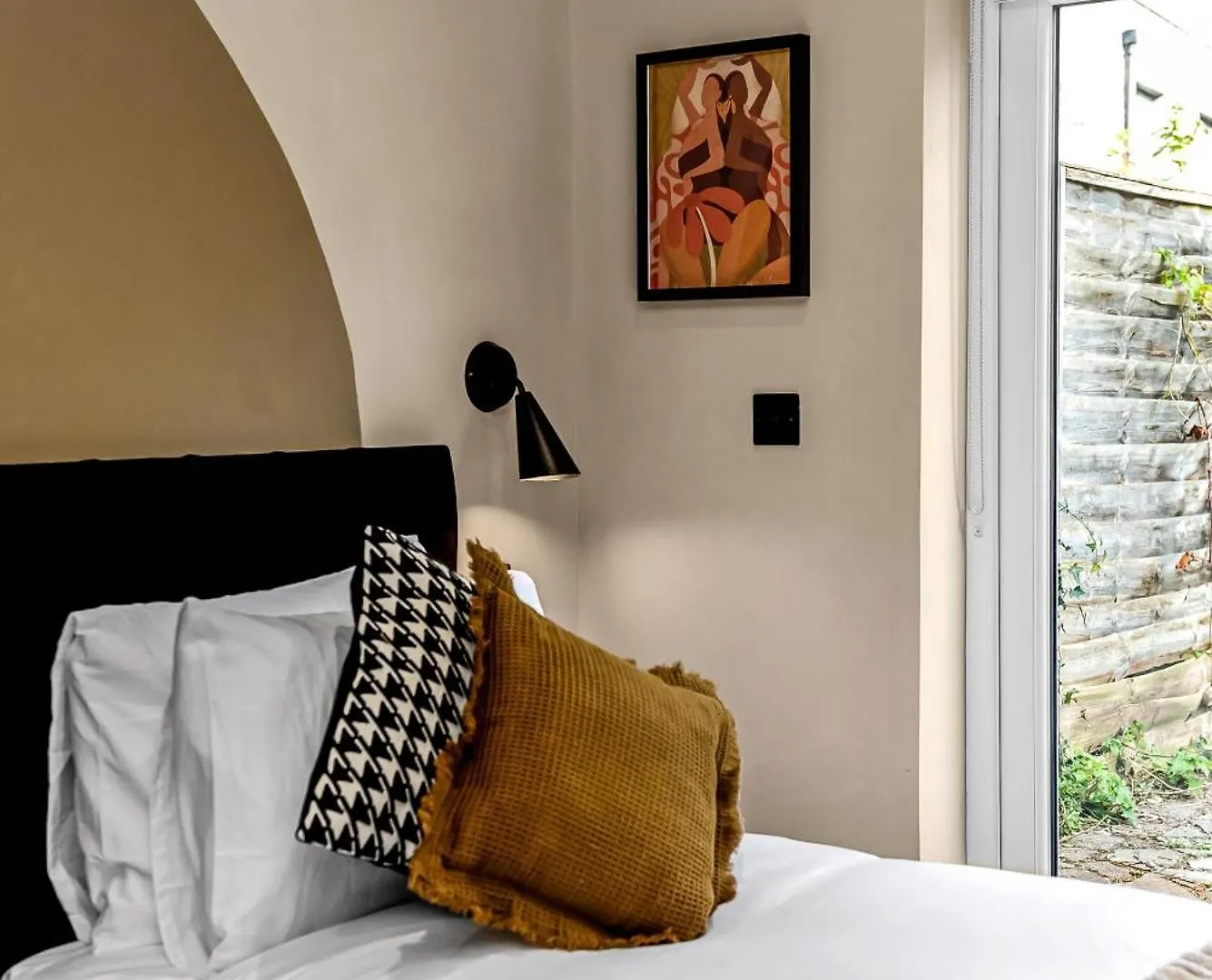 Posh Studio Stay With Functional Kitchenette Londra