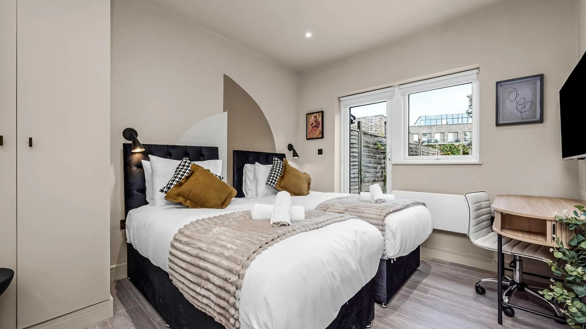 Posh Studio Stay With Functional Kitchenette Londra